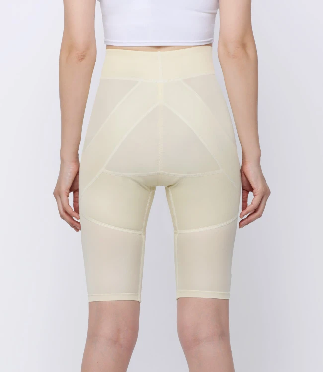 BEIGE ベージュ 後ろ