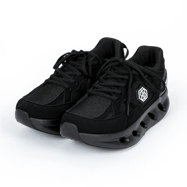 コアアクティブスニーカー／ブラック