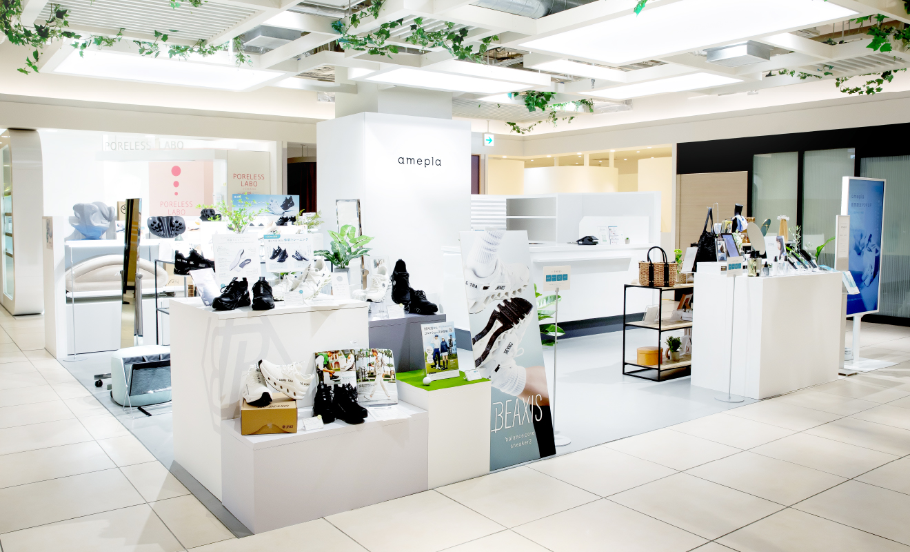 amepla SHOP in 新宿 OIOI 本館 の店内