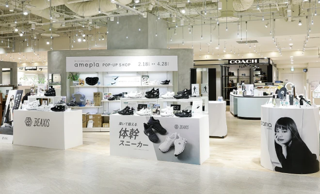 amepla POP UP in 阪神梅田 の店内