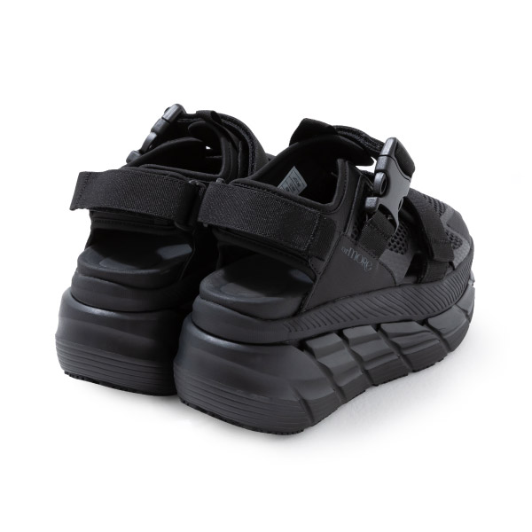 フラットアップサンダル 斜め後ろ