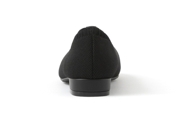 整体ニットパンプス 背面 ブラック