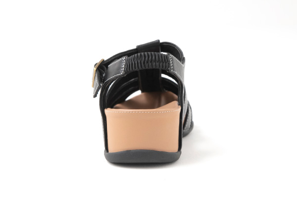 整体サンダル グルカタイプ  背面　ブラック