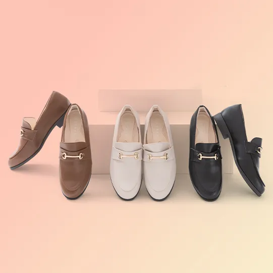 整体ローファー、ビットローファーの並ぶ画像