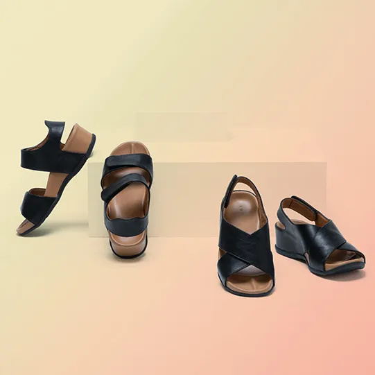 整体サンダル2タイプの並ぶ画像