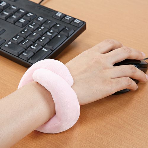 手首を守るクッションMAMO 装着イメージ01