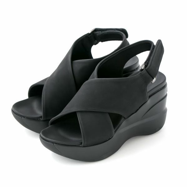 ヒールアップサンダル（クロスタイプ）